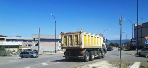 Rotonde ed incroci, quanti pericoli sulle strade santagatesi