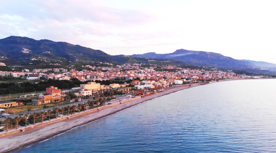 In Sicilia spiagge aperte dal 16 maggio.