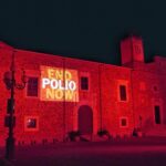 Castello Gallego "rosso" per la lotta contro la poliomielite. L'iniziativa del Rotary patrocinata dal comune