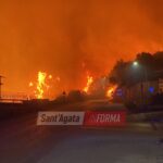 Inferno di fuoco a Sant'Agata, notte di dramma e paura (Foto e Video)